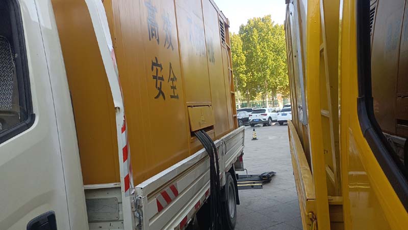 宁南如何判断柴油发电机组和UPS电源的切换时间是否符合要求？